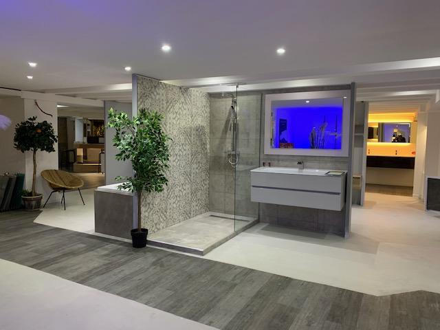 voir une expo de salle de bain a lyon